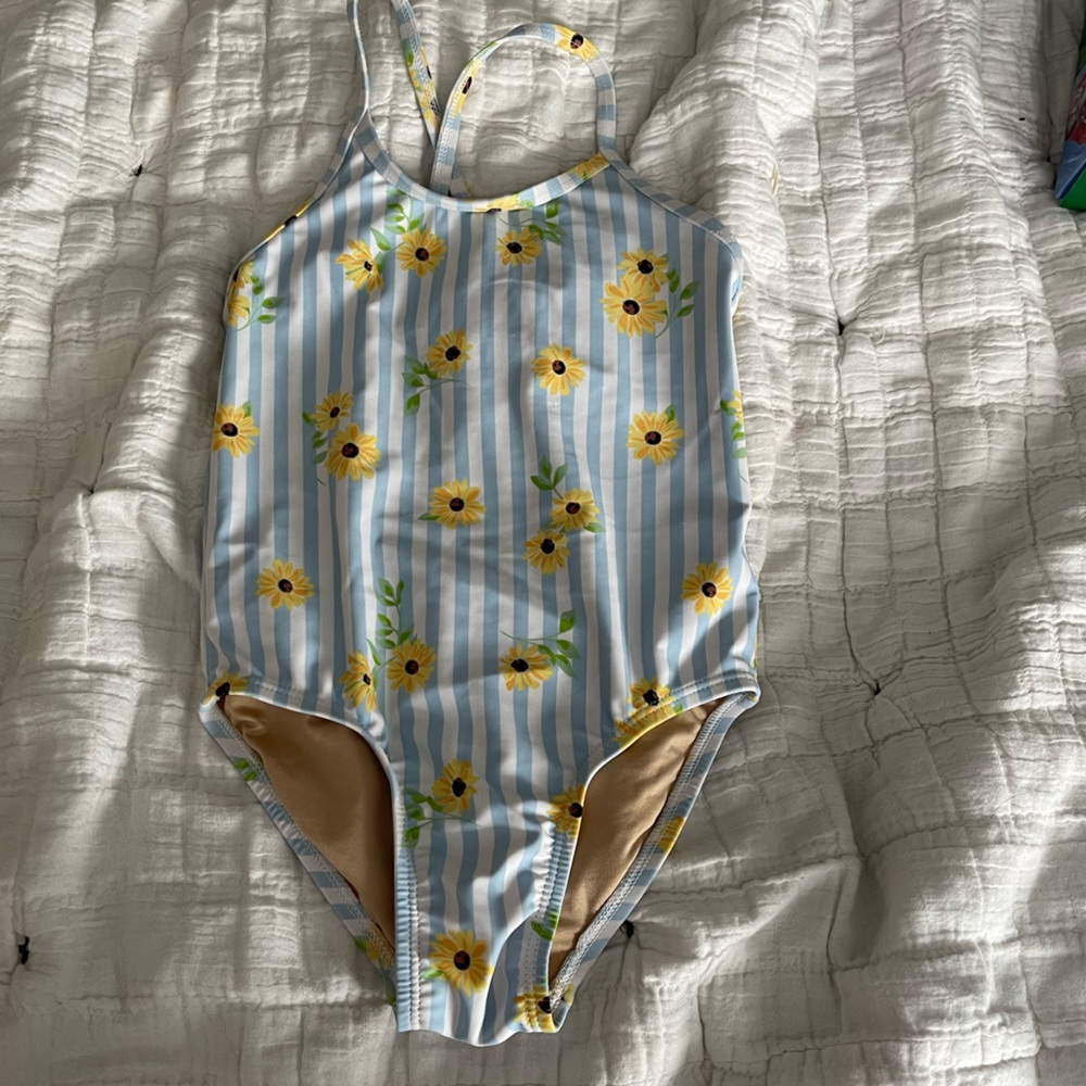 Girl swimsuit